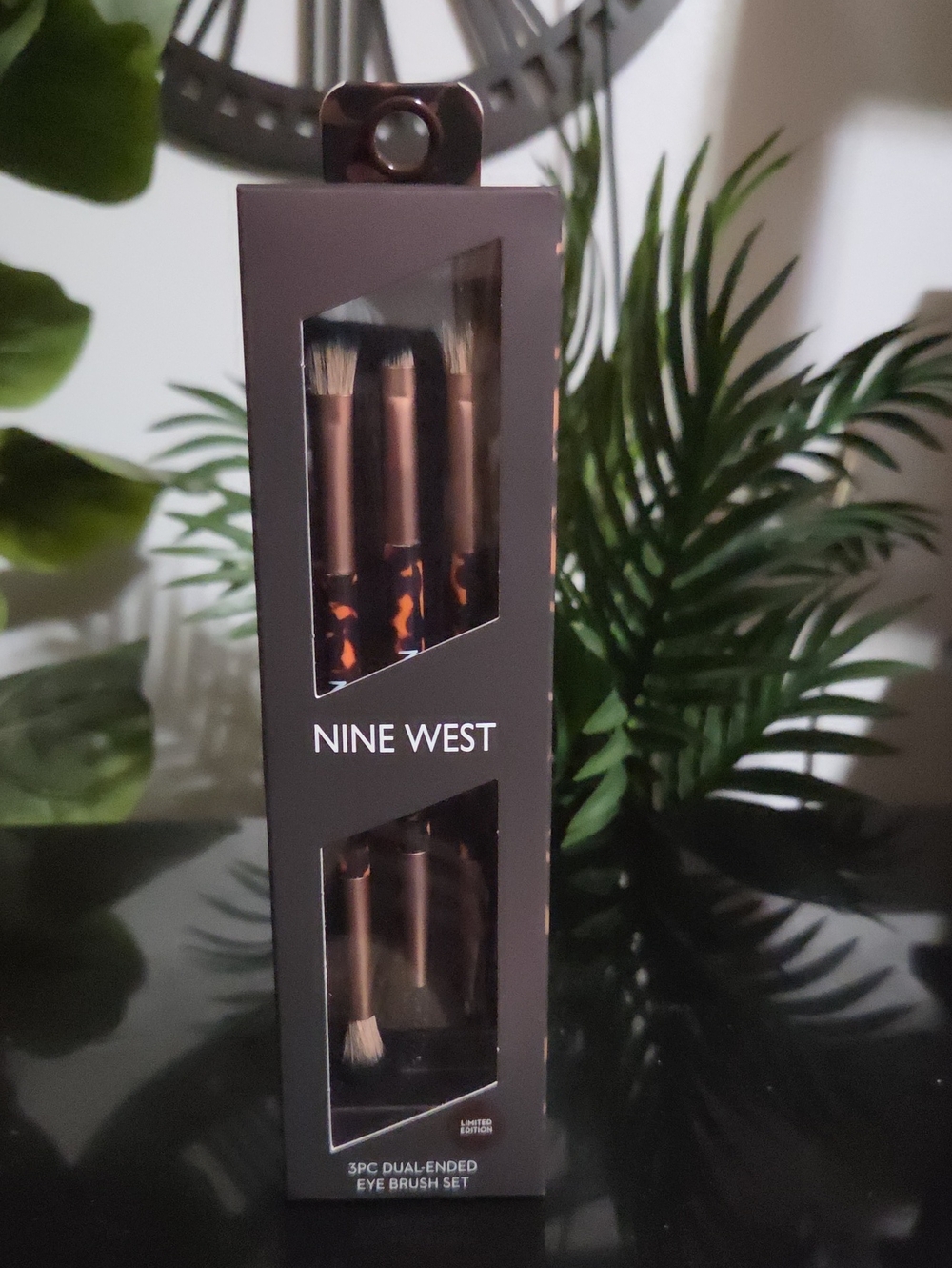 Nine West Rose Gold Handles with Tortoiseshell Detail Eye Brush Set